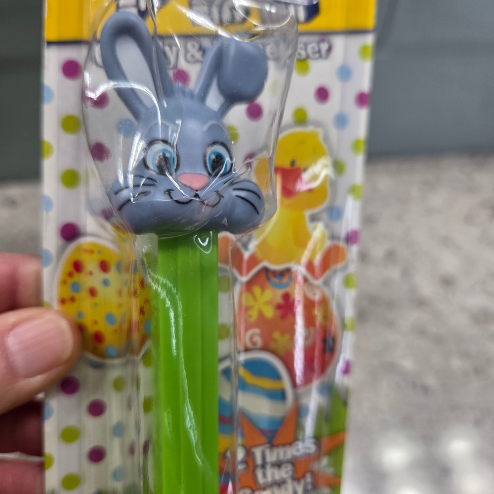 NEW SEALED PEZ Easter Bunny Rabbit Duck Candy Dispenser Gift Set New - Picture 5 of 6